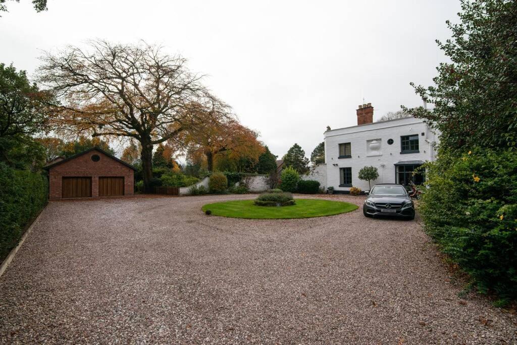 Willa Luxury Coach House Next To Woodland In Knutsford Zewnętrze zdjęcie