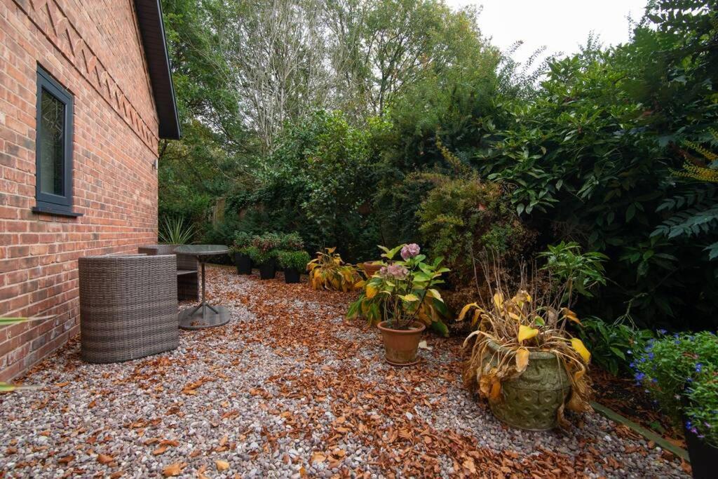 Willa Luxury Coach House Next To Woodland In Knutsford Zewnętrze zdjęcie